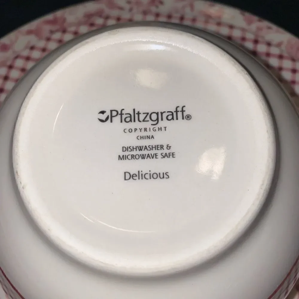 Authentic Pfaltzgraff 24 piece SET - Picture 6 of 6